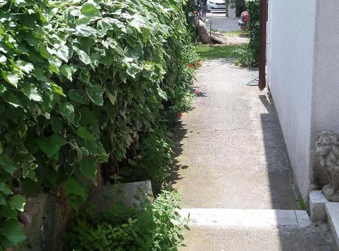 Apartment With Parking Space - 15544 *